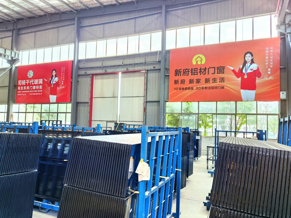 工程玻璃待发货