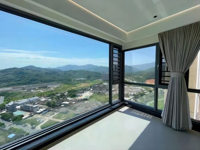 1682068377152133.jpg 封阳台.jpg